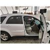 Image 36 : 2006 CHEVY EQUINOX, WHITE, 206777 KMS, FOUR WHEEL DRIVE. - B072939