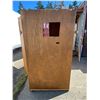 Image 8 : 604 -- WARDROBE ARMOIRE