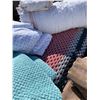 Image 2 : 621 -- LINENS