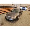 Image 4 : 2014 CHRYSLER 200, GREY, 166207 KMS, FRONT WHEEL DRIVE. - D229947