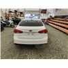 Image 18 : 2018 KIA FORTE, WHITE, 137225 KMS, FRONT WHEEL DRIVE. - J238131