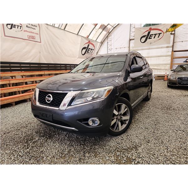 2014 NISSAN PATHFINDER, GREY, 165039 KMS, 4X4. - D731651