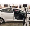 Image 36 : 2019 HYUNDAI ELANTRA, WHITE, 111214 KMS, FRONT WHEEL DRIVE. - J801546