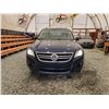 Image 5 : 2011 VW TIGUAN, NAVY, 172897 KMS, ALL WHEEL DRIVE. - D568483