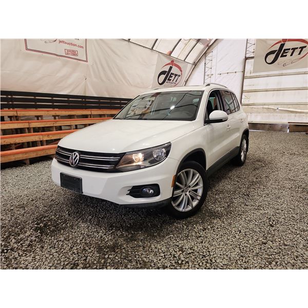 2013 VW TIGUAN, WHITE, 274878 KMS, ALL WHEEL DRIVE. - D509490