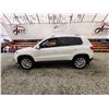 Image 23 : 2013 VW TIGUAN, WHITE, 274878 KMS, ALL WHEEL DRIVE. - D509490