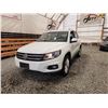 Image 2 : 2013 VW TIGUAN, WHITE, 274878 KMS, ALL WHEEL DRIVE. - D509490