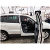Image 36 : 2013 VW TIGUAN, WHITE, 274878 KMS, ALL WHEEL DRIVE. - D509490