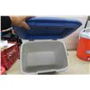 Image 3 : Rubbermaid 3 Gallon Water Jug + Coleman 30 Quart Cooler 