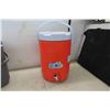 Image 5 : Rubbermaid 3 Gallon Water Jug + Coleman 30 Quart Cooler 