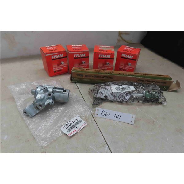 (4) New Fram Oil Filters # PH7575 Sway bar Link for 1995