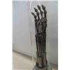 Image 5 : Terminator 2 Prop Limited Edition Approx 17" High - Case 