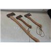 Image 1 : Axe+ 2 Hatchets 