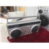 Image 4 : Vintage Father and Son Ghetto Blaster Boom Boxes 