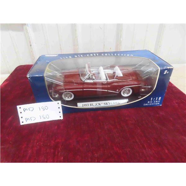 Motormax 1953 Buick Skylark 1:18 Diecast in Box 