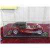 Image 5 : 3 Diecast Cars in Show Cases 1:25 Scale 