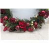 Image 6 : 2 Christmas Wreaths 32"x19" Diameter 