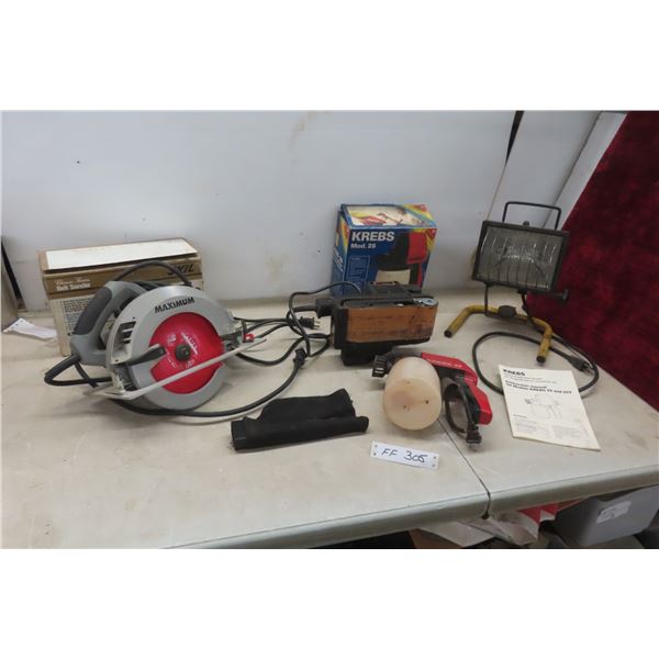 Power Tools; Belt Sander, Circular Saw, Airless Paint Sprayer + Worklight 