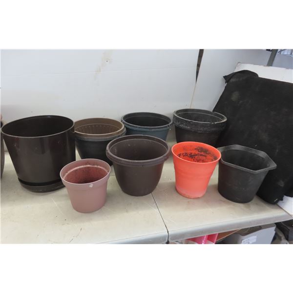 Collection of Flower Pots + Watering Can 