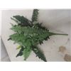 Image 2 : Fake Ferns Leaves