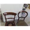 Image 4 : 2 Antique Dining Chairs 