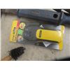 Image 5 : Caulking Guns, Nail Puller, Stapler, Level, Hammer, Plus 