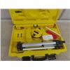 Image 1 : Power Fist 18" Laser Level Kit