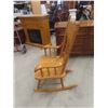 Image 6 : Oak Double Press Back Rocking Chair 