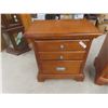 Image 2 : 2 Night Stand / End Tables 29"x27"x18"