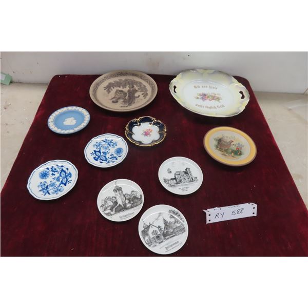 Collector Plates: German " Chicken with Chicks "