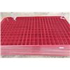 Image 4 : 20 Metal Red Grid Panels 4ft x 7ft Great for Fencing 