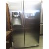 Image 8 : Fridgidaire Stainless Side by Side 70x36x32 Ice + Water 