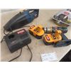 Image 5 : Ryobi 18v Tools: Circular Saw, Delta Vacuum , 2 Batteries and Charger 