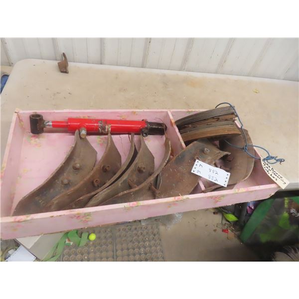 JD 420 Steering Clutch's, Hydraulic Cycle, Cultivator Shovels 