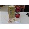 Image 1 : Coleman Model 200 Naphtha 12'' Gas Lantern with Original Box