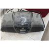 Image 3 : 3 Portable Radios, Cassettes, CD Player