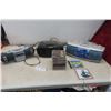 Image 1 : 3 Portable Combo Radios/CD/Cassette Players and CD's