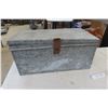 Image 2 : Galvanized Box 10x23x12 with Lid and Barbell