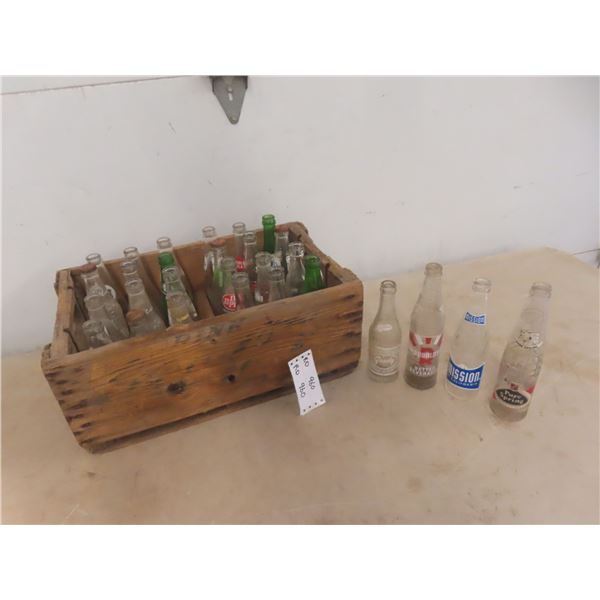Coca  Cola Wooden Crate + 30 Pop Bottles 