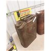 Image 2 : 2 x Military Gas Cans