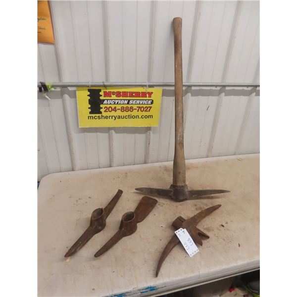 Pick and 3 Extra Pick Heads 