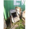 Image 1 : Old Swing Laundry Tub with Steel Wringer 