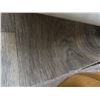 Image 2 : Vinyl Sheet Flooring  Hardwood Look Style 7ft 7'' X 12ft