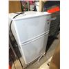 Image 1 : Danby Mini Fridge