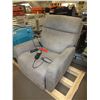 Image 1 : Grey Lift Chair
