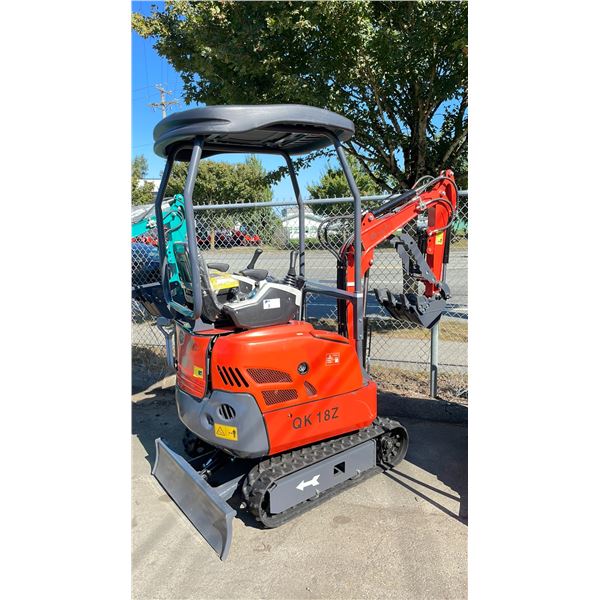 CFG INDUSTRIAL QK18Z MINI-EXCAVATOR WITH BUCKET ARM 1040KG LOAD CAPACITY