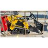 Image 2 : MX-MZT14 MINI-SKID STEER WITH BUCKET