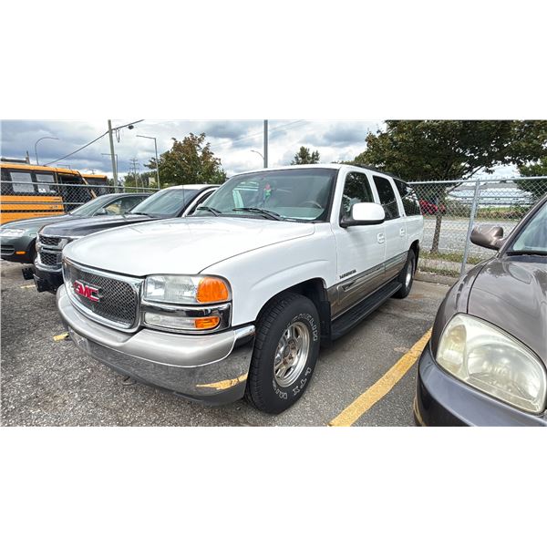 2000 GMC YUKON XL SLT, 4 DOOR SUV, WHITE, VIN 3GKFK16T1YG190446