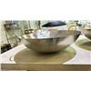 Image 2 : COMMERCIAL 18.5" STEEL HAMMERED WOK WITH HANDLES