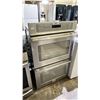 Image 1 : FRIGIDAIRE PROFESSIONAL STAINLESS STEEL RECESSED DUAL-BAY CONVECTION OVEN